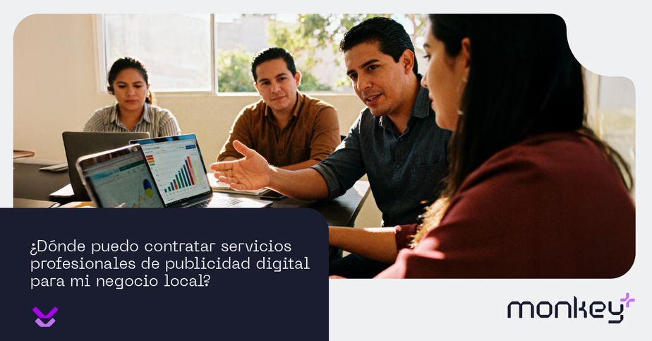 Agencias de publicidad digital en Ecuador Equipo de marketing digital trabajando en estrategias para negocios locales en Ecuador